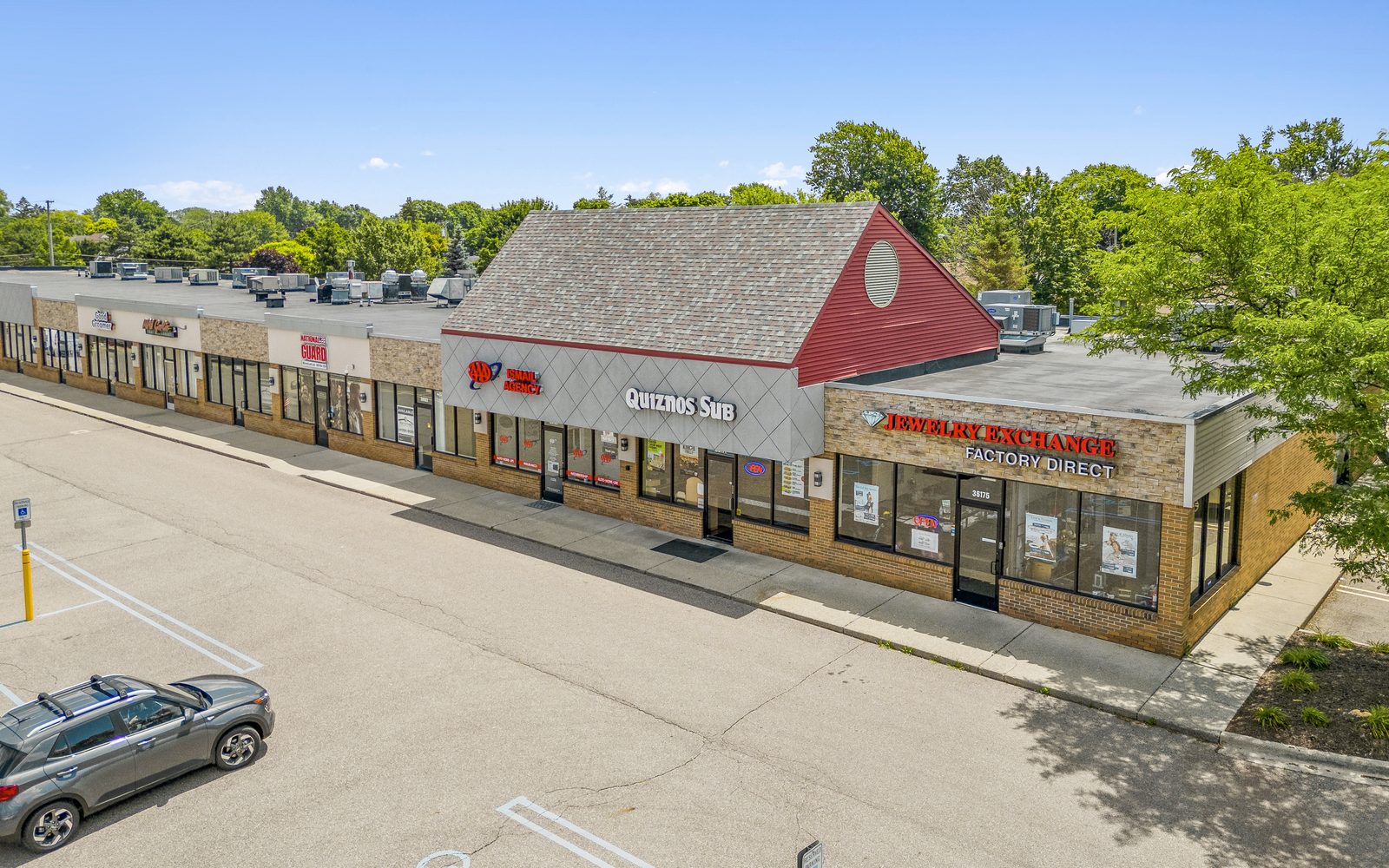 LA Plaza, a Twin Capital Partners strip mall in Livonia, MI